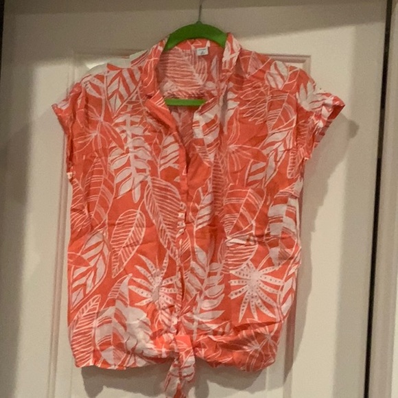 Old Navy Salmon/White Palm Print Tie Front Top M